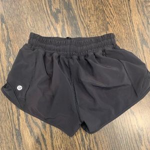 Size 2 lululemon hotty hot shorts 2.5 length